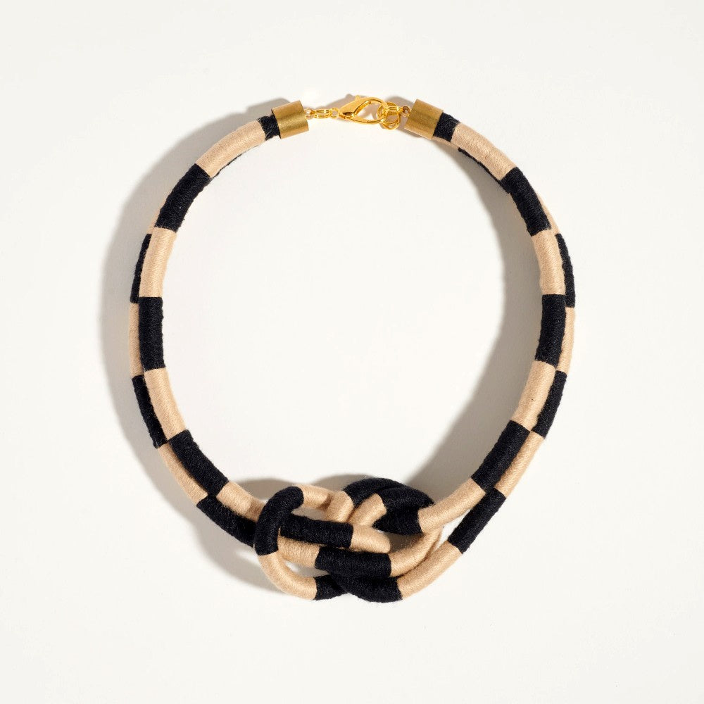 Sand/Noir Checkered Double Knot Necklace
