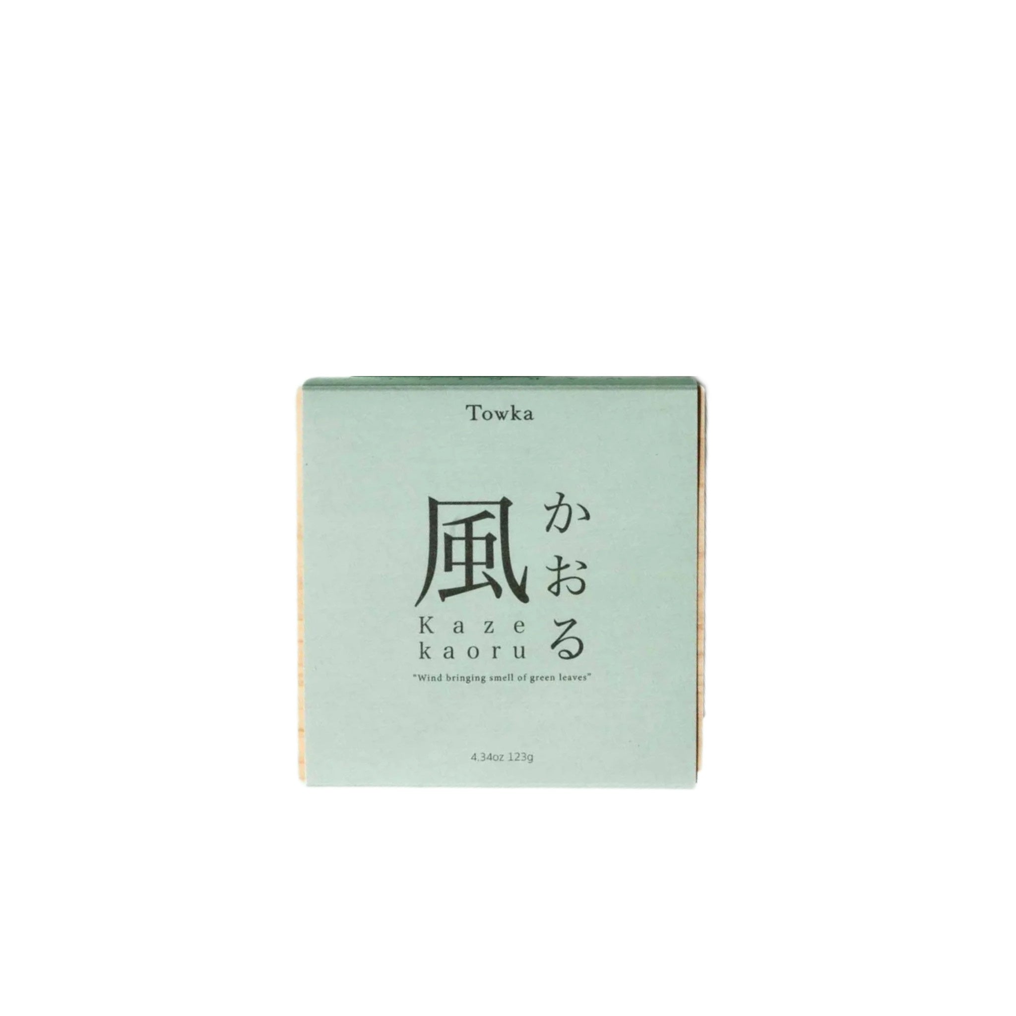 "Wind Bringing Smell of Green Leaves" Cypress Masu Box Candle